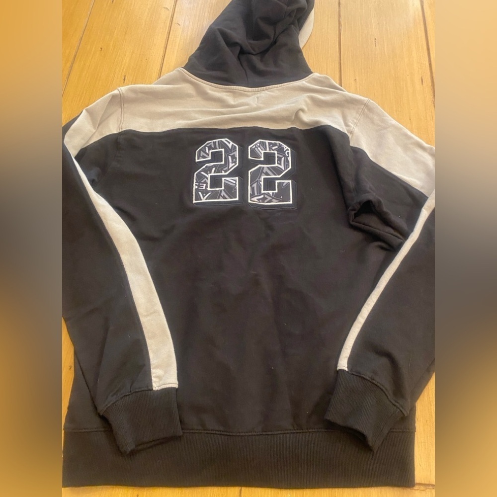 A’ja Wilson #22 WNBA Hoodie Zip Up Sweatshirt New Size Medium - Picture 2 of 14